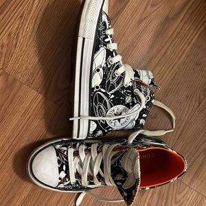 Glow in the dark space converse size 2Y